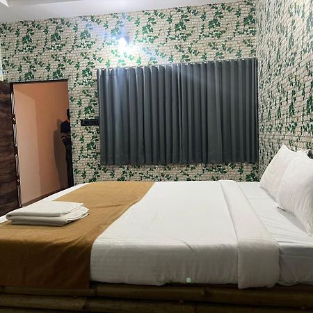 Modhera Sunrise Resort - Tents Bhungas Jungle Restaurants & Candlelight Dining Kalri Exterior foto